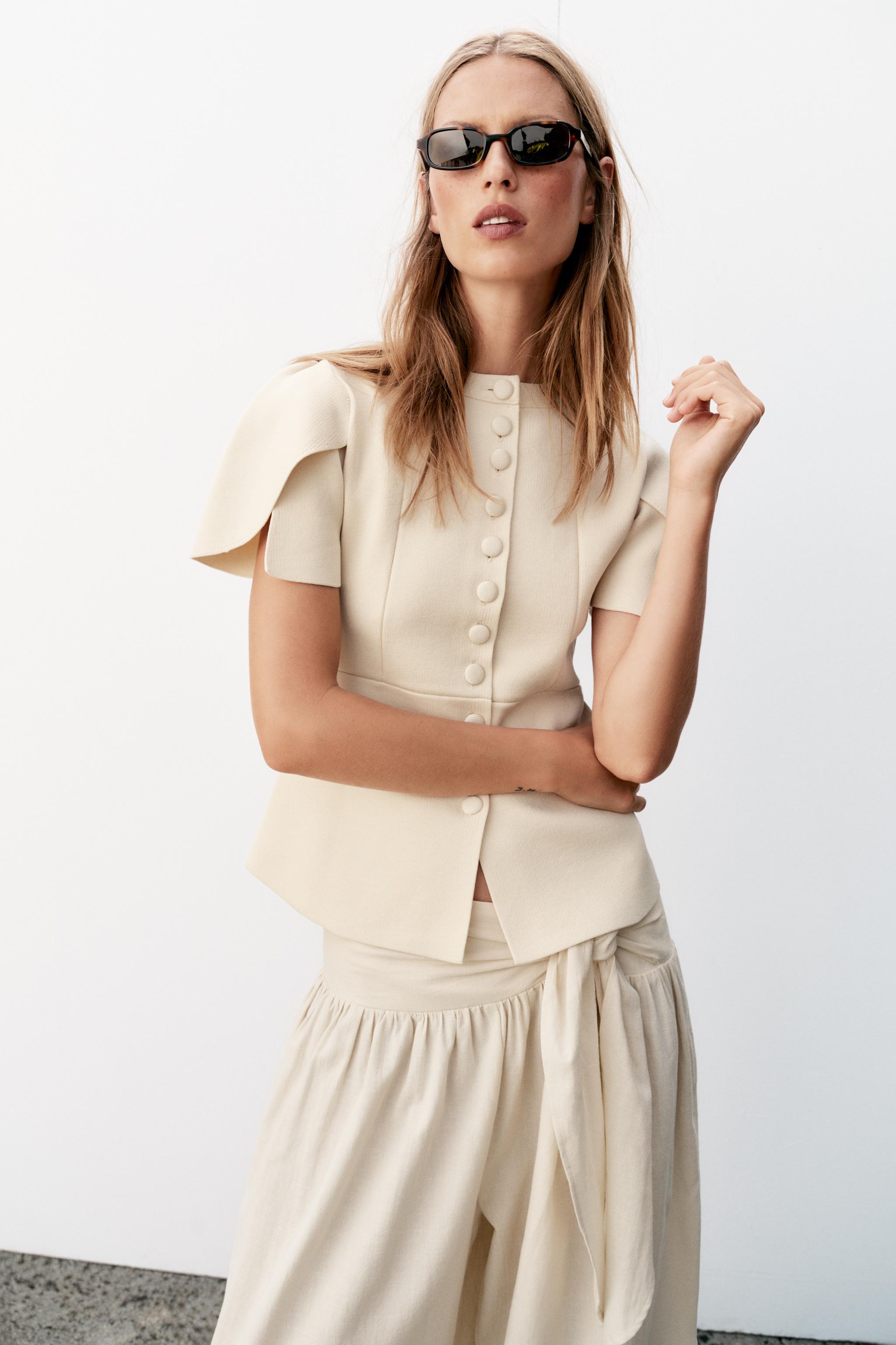 CARDIGAN WITH PUFF SLEEVES AND SLITS